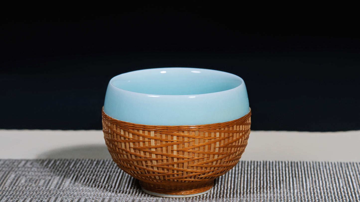 Blue Porcelain and Bamboo Woven Cup – Exquisite Tea and Coffee Cup for Modern Homes