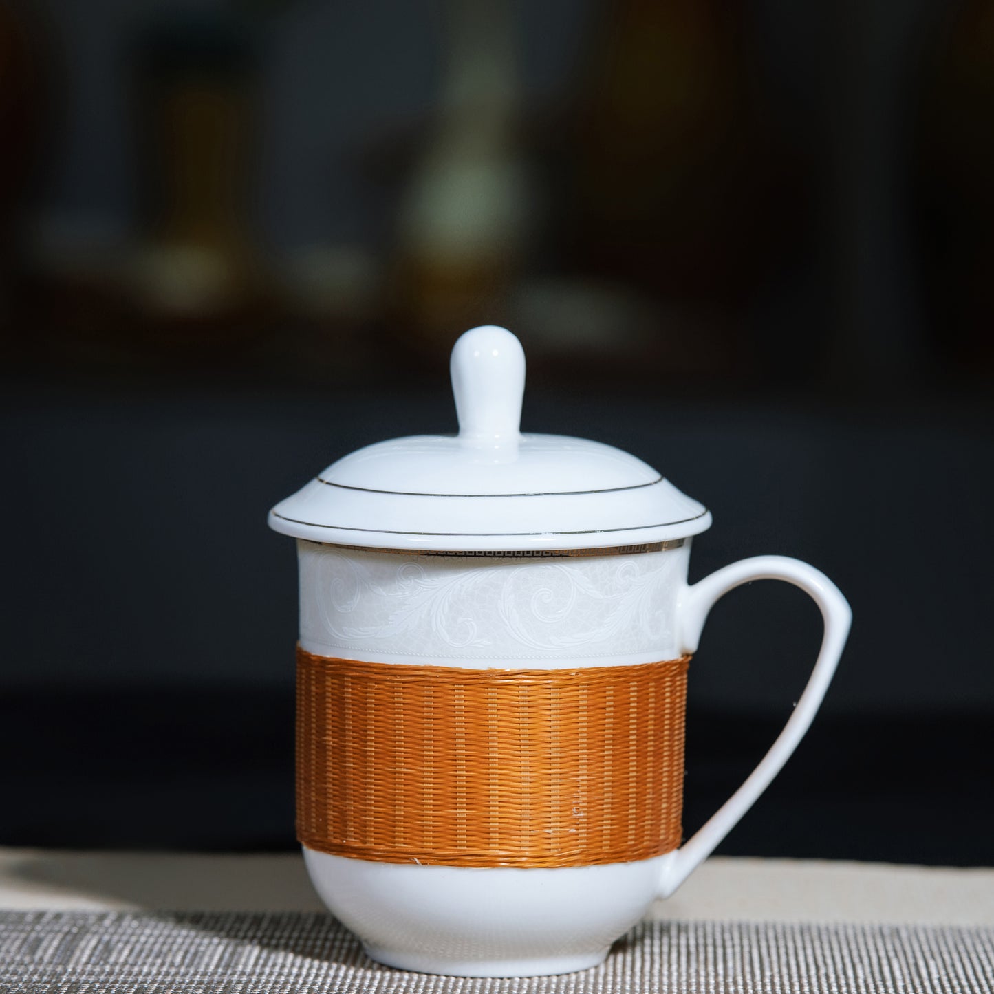 Chinese-style Porcelain and Bamboo Woven Tea Cup – An Elegant Handcrafted Tea Experience