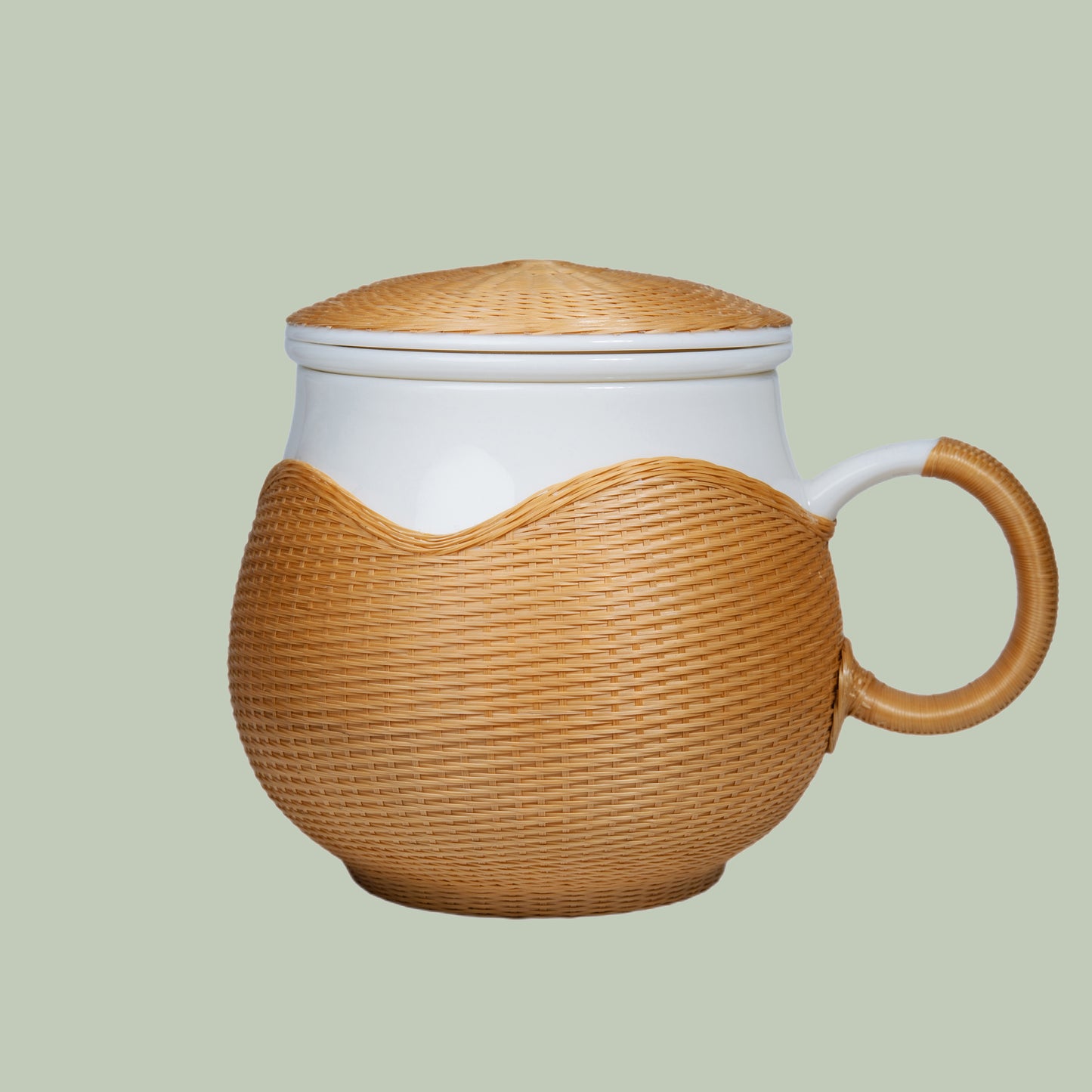 Exquisite Porcelain and Bamboo Woven Tea and Coffee Cup for Women – Elegant Design with Perfect Craftsmanship