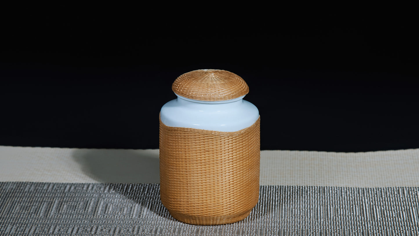 Exquisite Porcelain and Bamboo Woven Tea and Coffee Storage Jar – The Perfect Blend of Freshness and Aesthetics