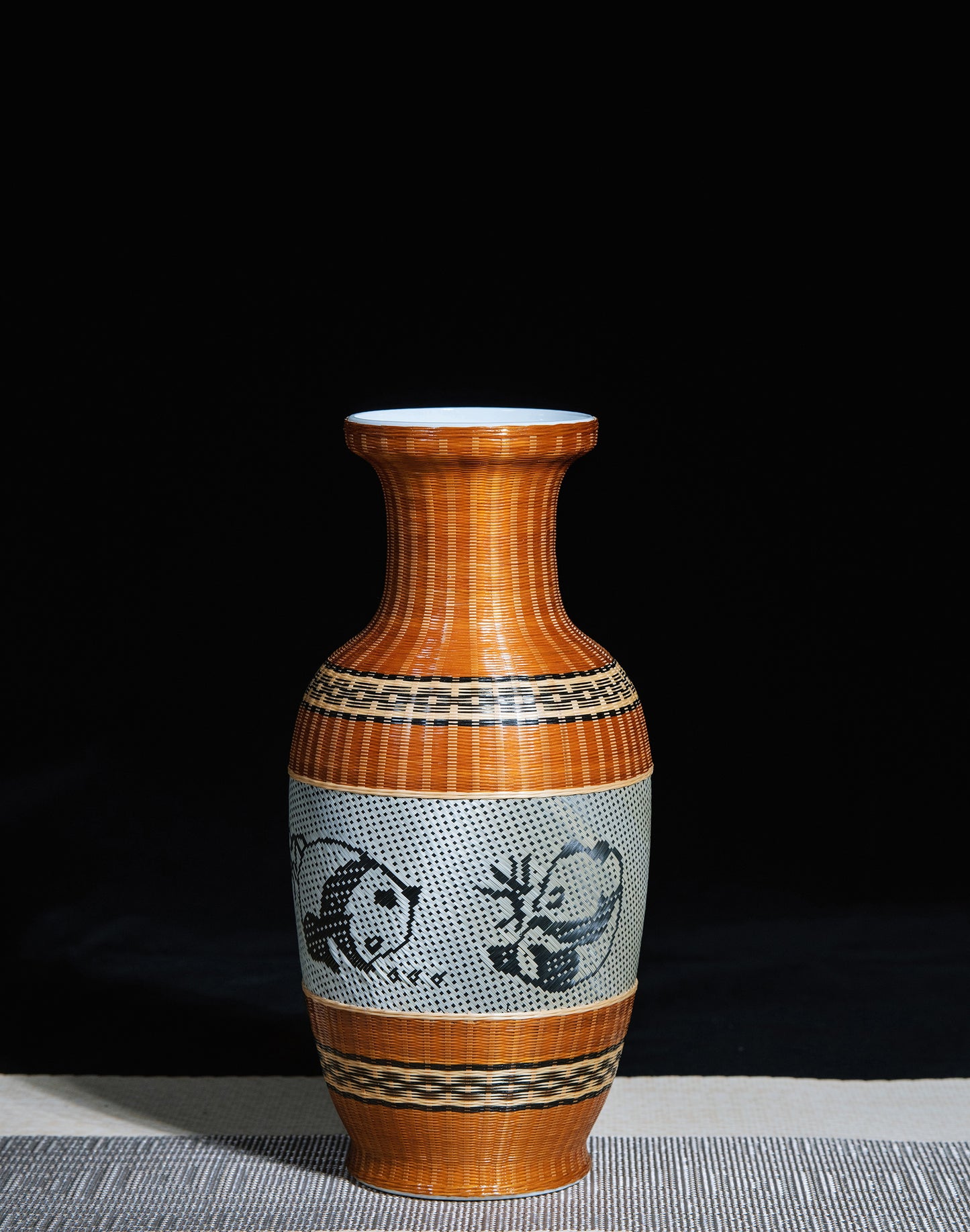 Porcelain and Bamboo Woven Panda Vase – A Blend of Traditional Craft and Natural Beauty